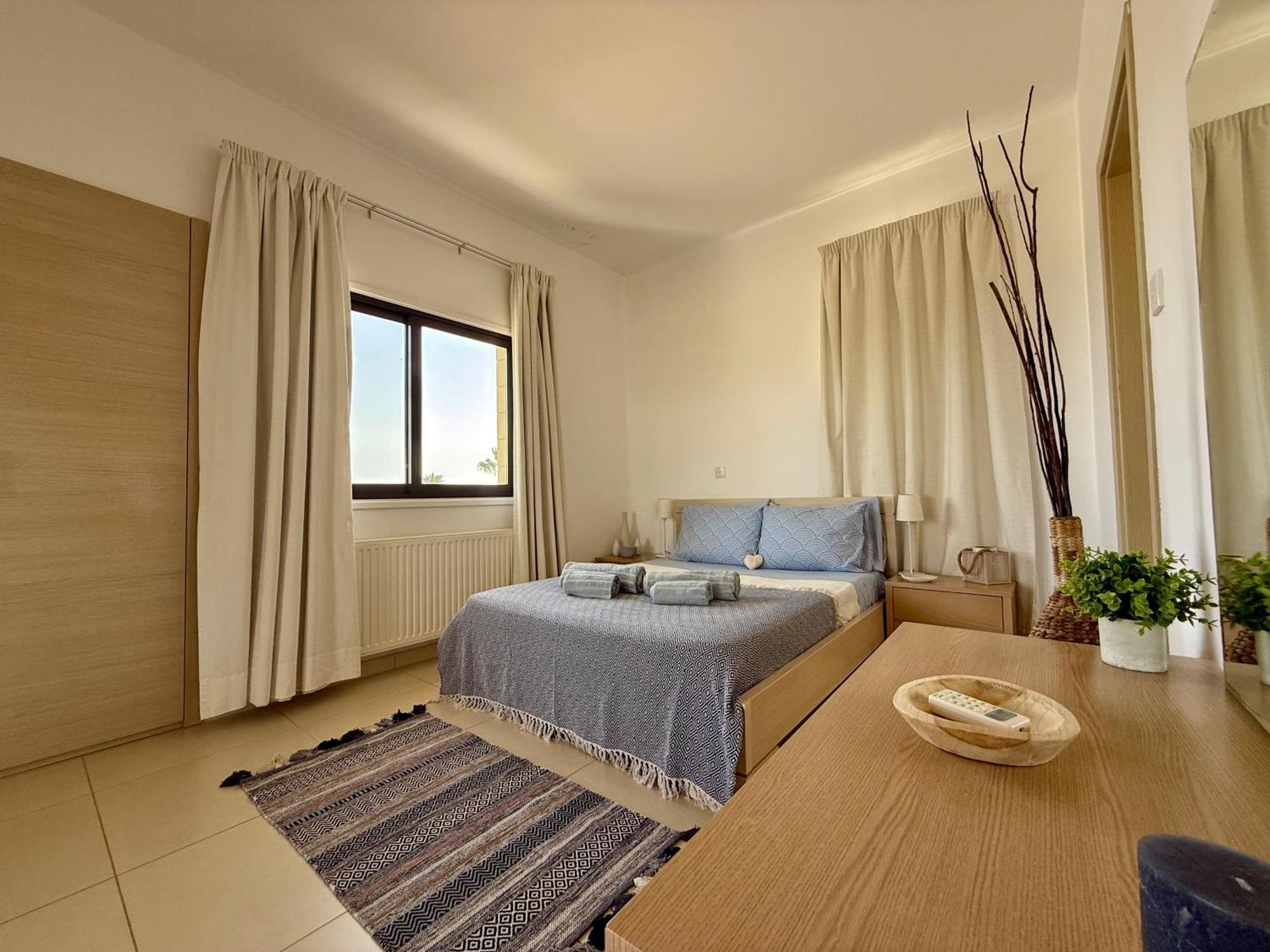 Villa Hera Agios Theodoros Екстериор снимка
